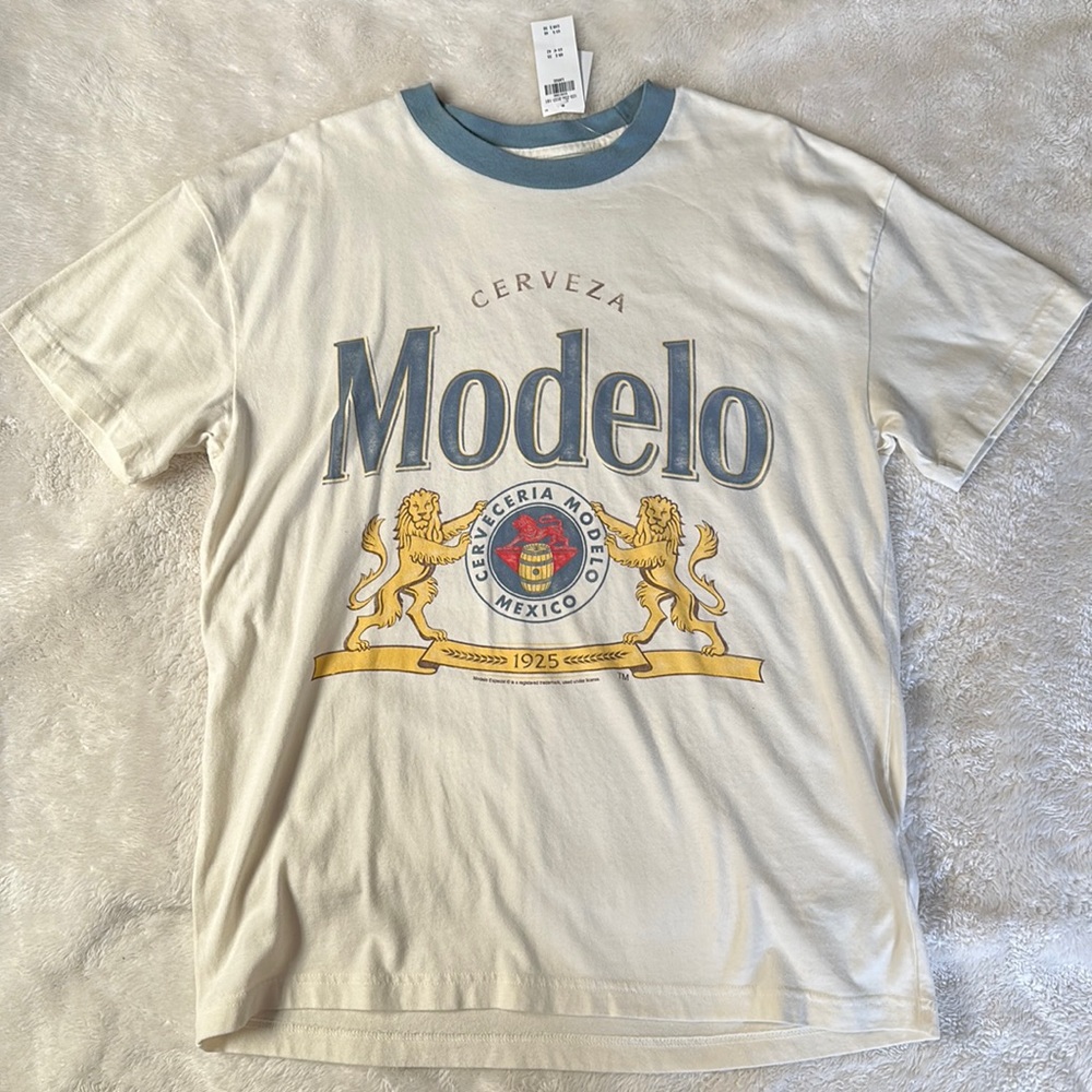 *New w/tags* Abercrombie & Fitch - Soft A&F Tee - Relaxed - Mens Size L